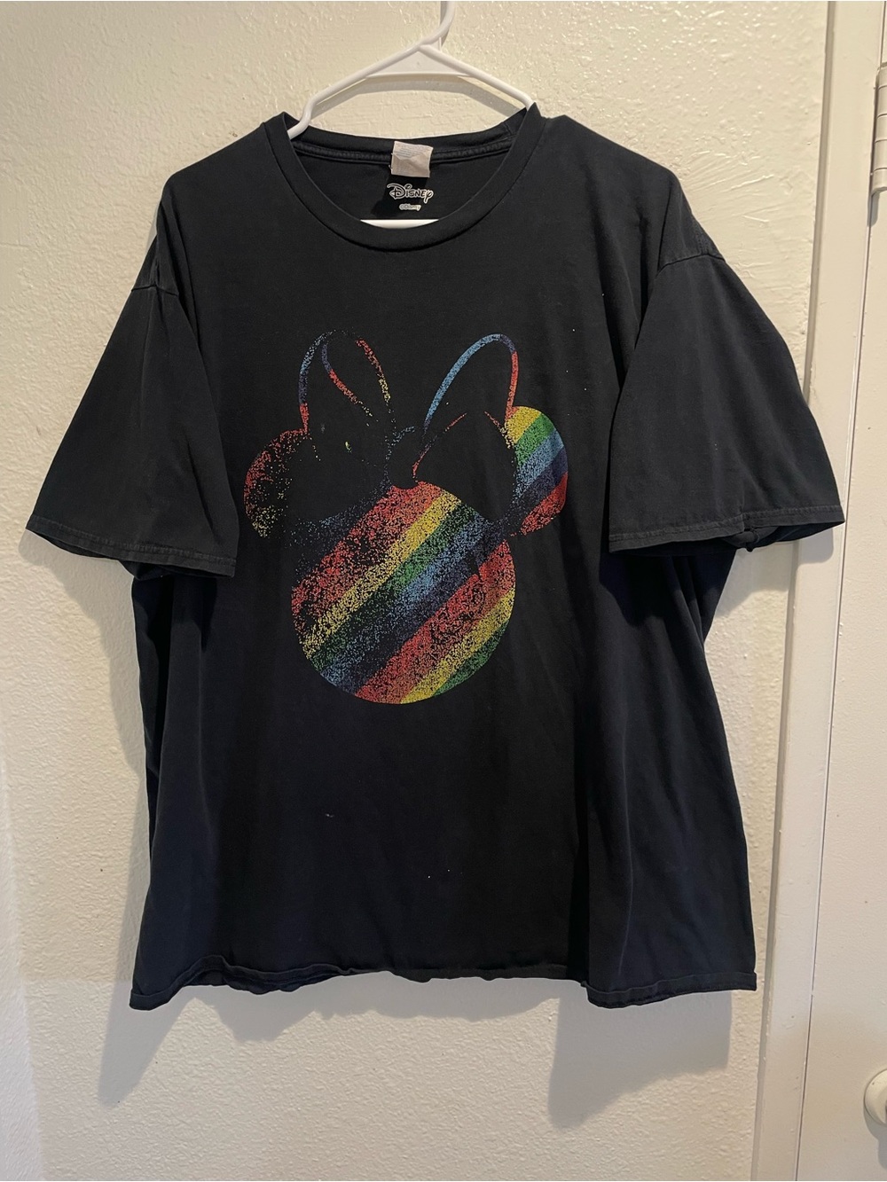 🌈 Disney Pride Minnie Mouse Rainbow Silhouette Men’s Tee 2XL 🏳️🌈